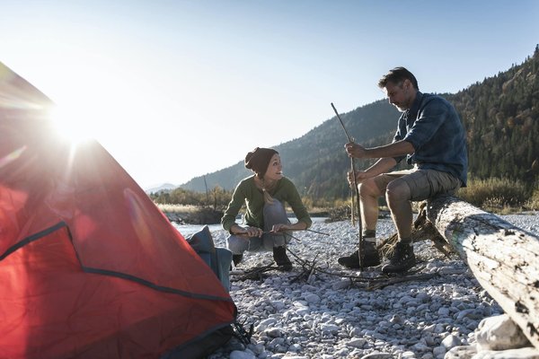 Quels sont les gadgets incontournables pour les amateurs de camping high-tech ?